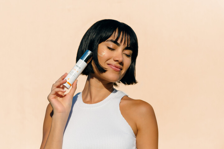 Por qué los Dermatólogos Recomiendan VITAL C: Beneficios de la Vitamina C para la Piel